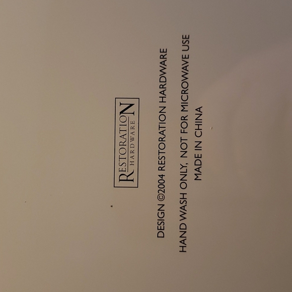 Set of 4 Restoration Hardware Holiday Tin Plates Christmas Red White Winter - Picture 10 of 10